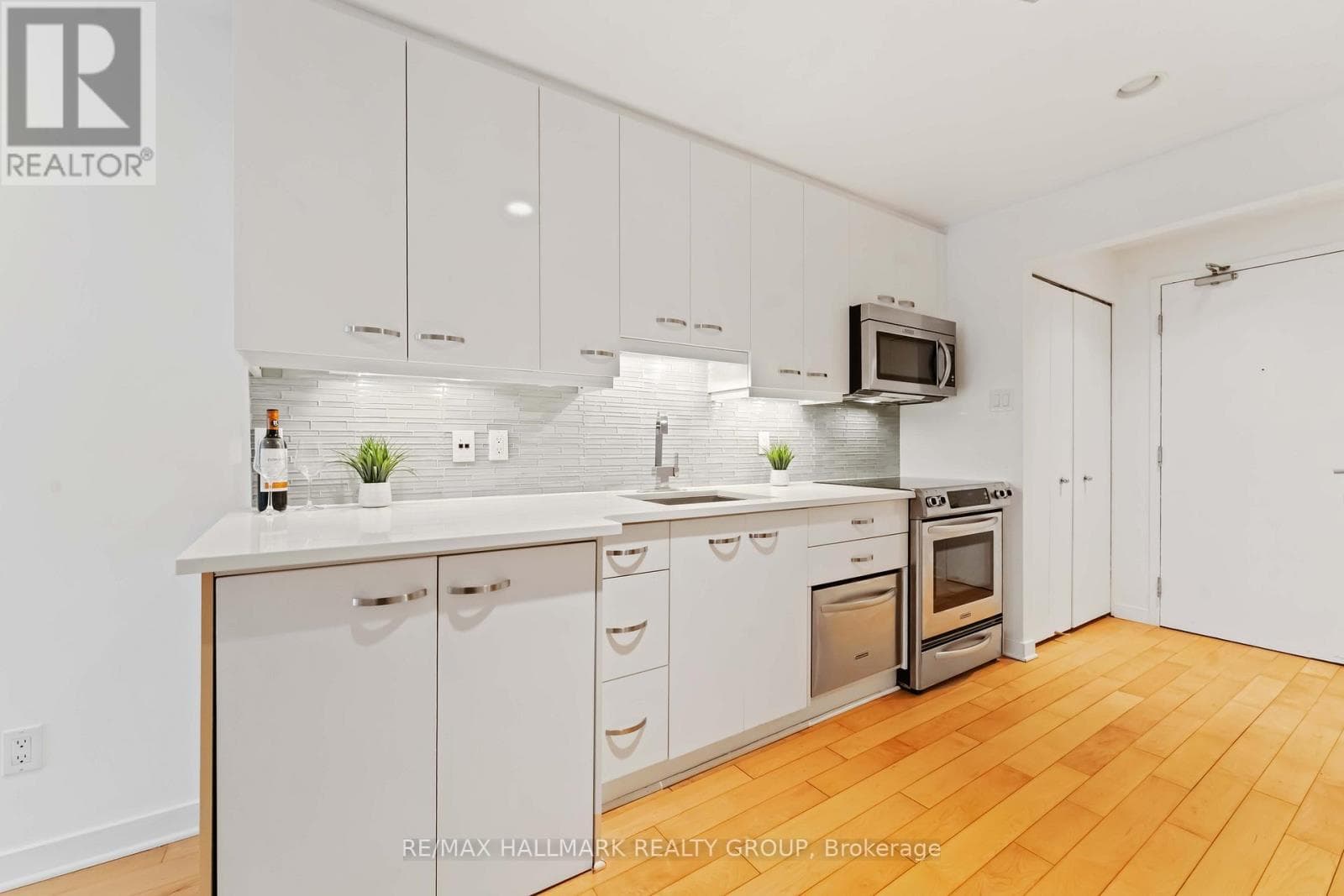 15 - 202 ST PATRICK STREET — photo 3
