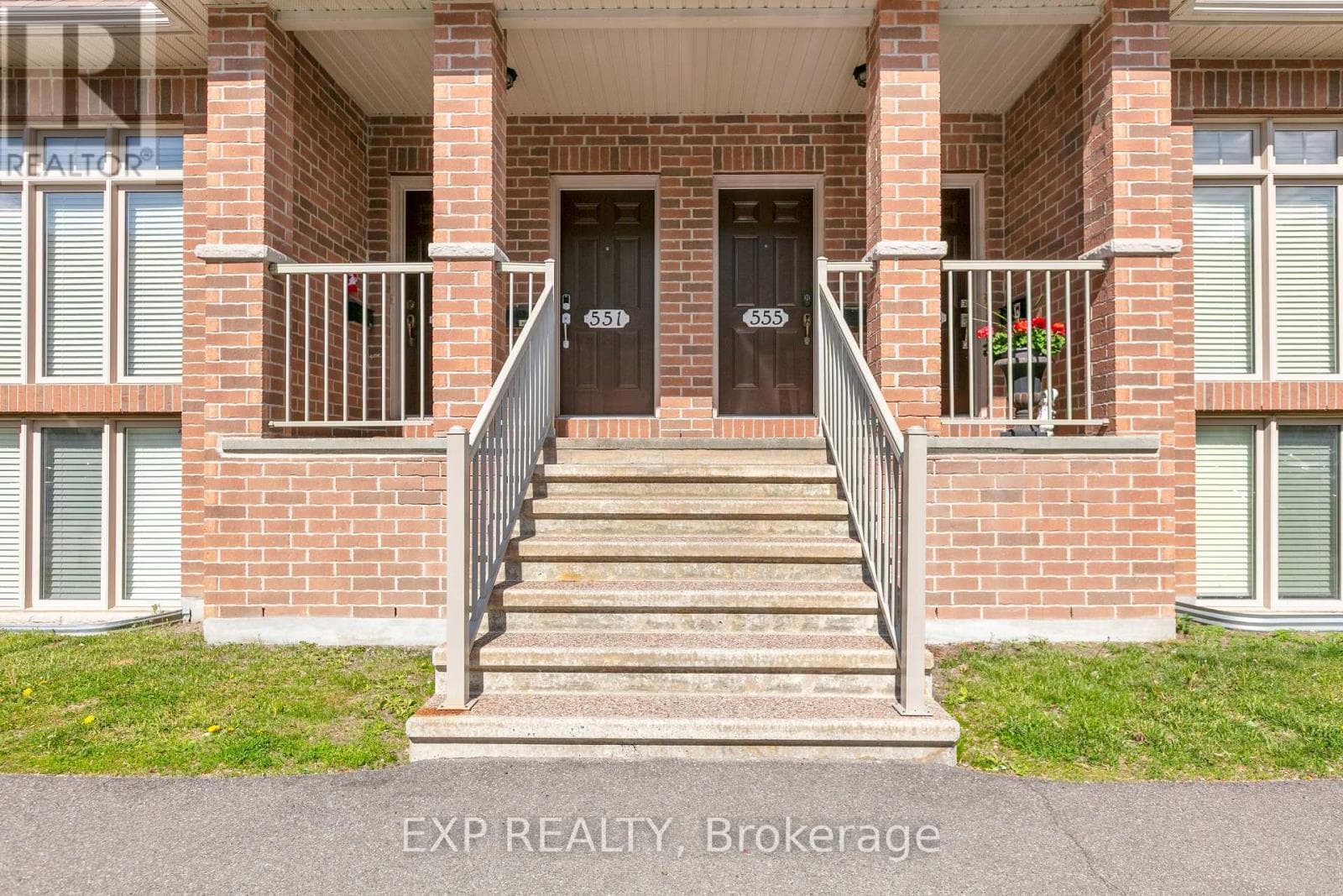 555 REARDON PRIVATE — photo 2
