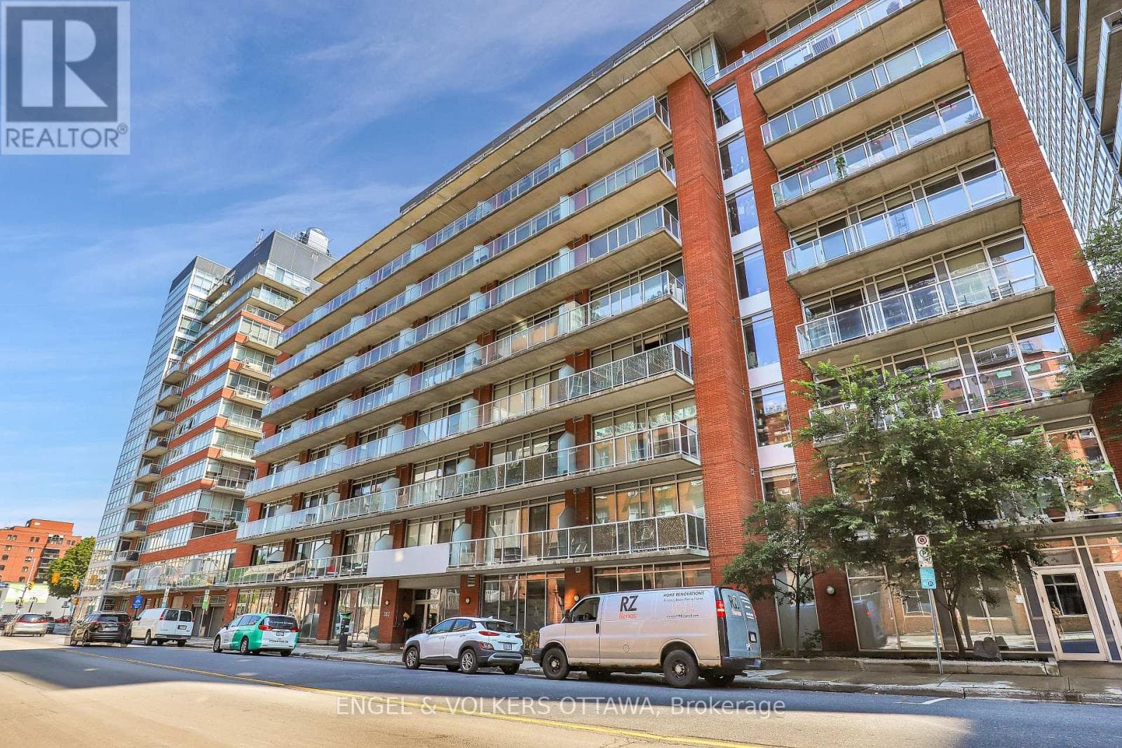 406 - 383 CUMBERLAND STREET — photo 1