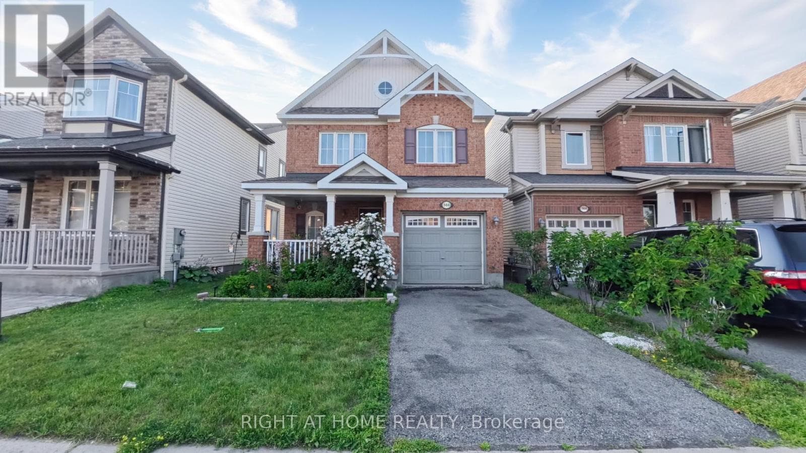 566 DUNDONALD DRIVE — photo 1