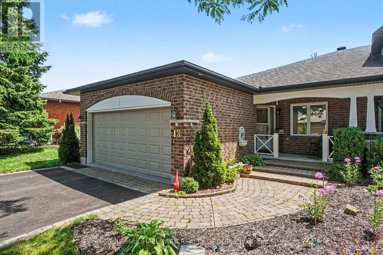 13 WATERTHRUSH CRESCENT — photo 2