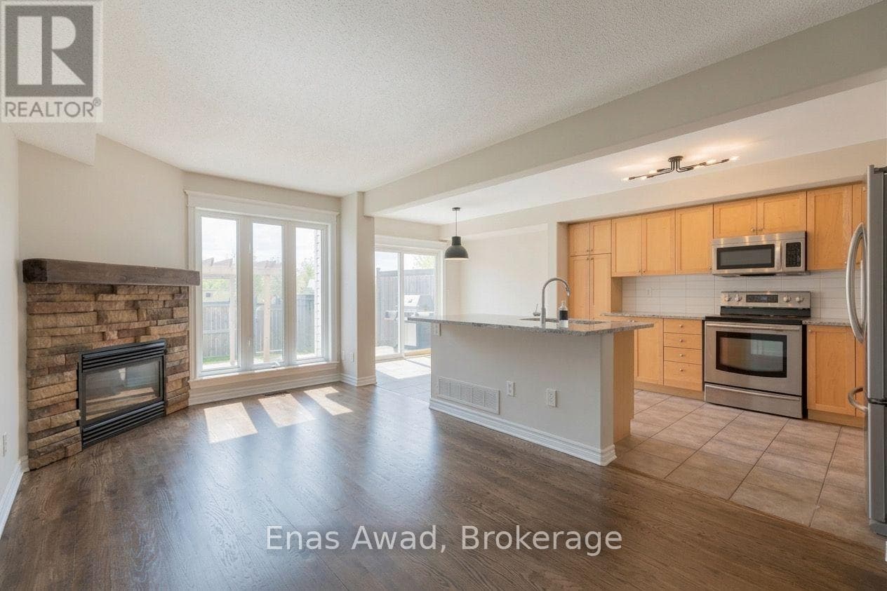 122 TALLTREE CRESCENT — photo 4