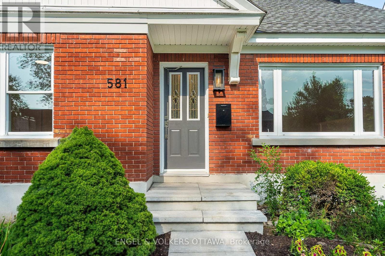 581 WINDERMERE AVENUE — photo 4