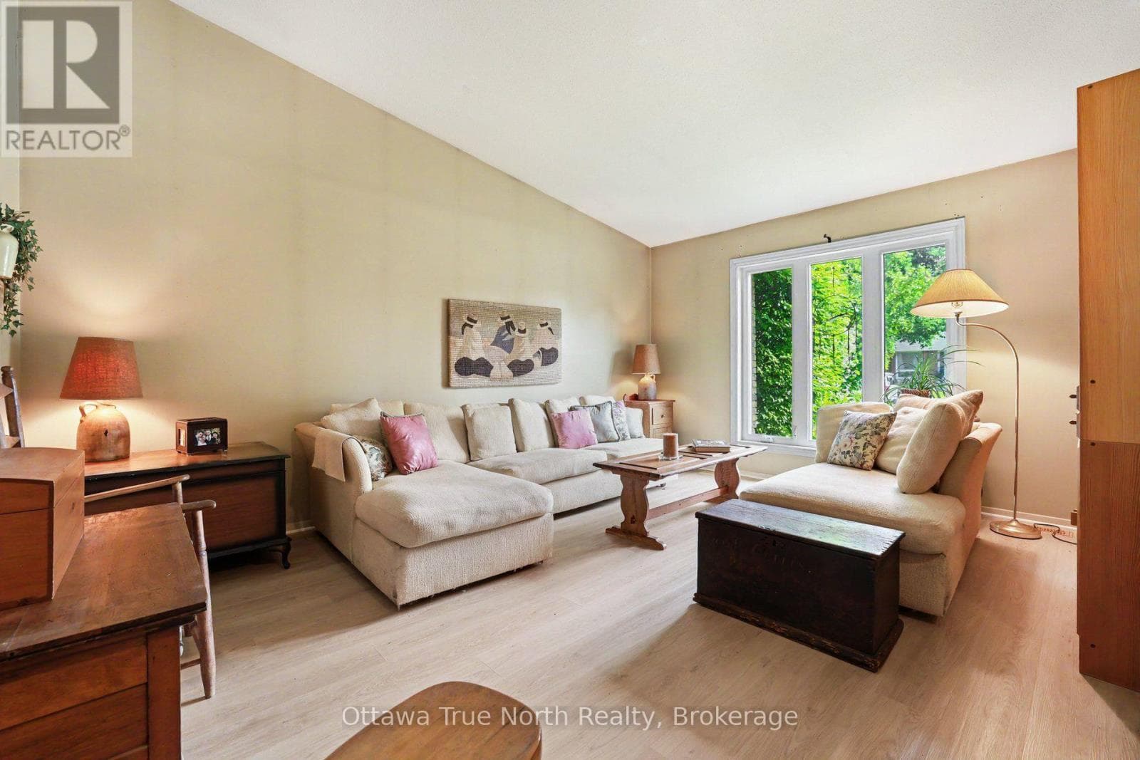 41 ALDGATE CRESCENT — photo 4