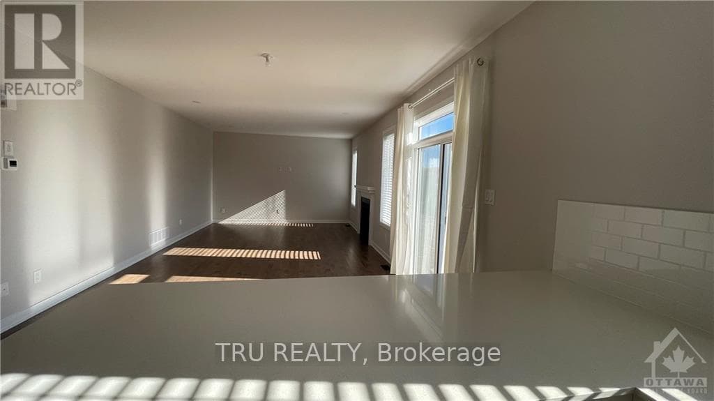 744 EMINENCE STREET — photo 3