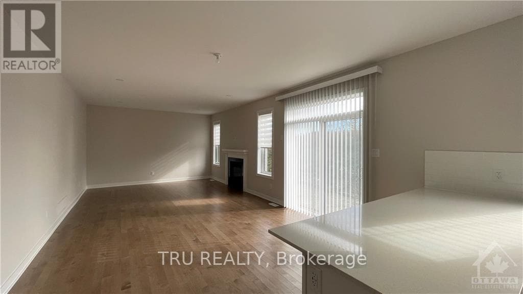 744 EMINENCE STREET — photo 4