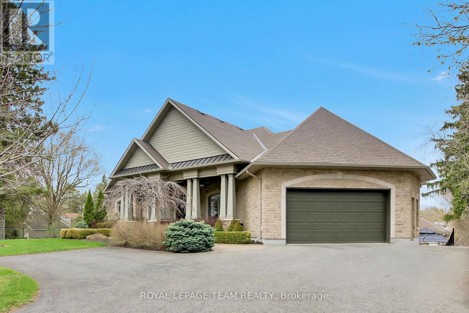 5591 MANOTICK MAIN STREET