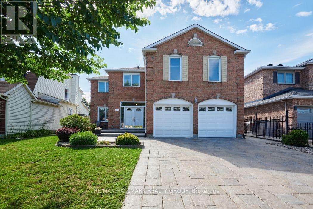 1687 ORFORD CRESCENT — photo 1