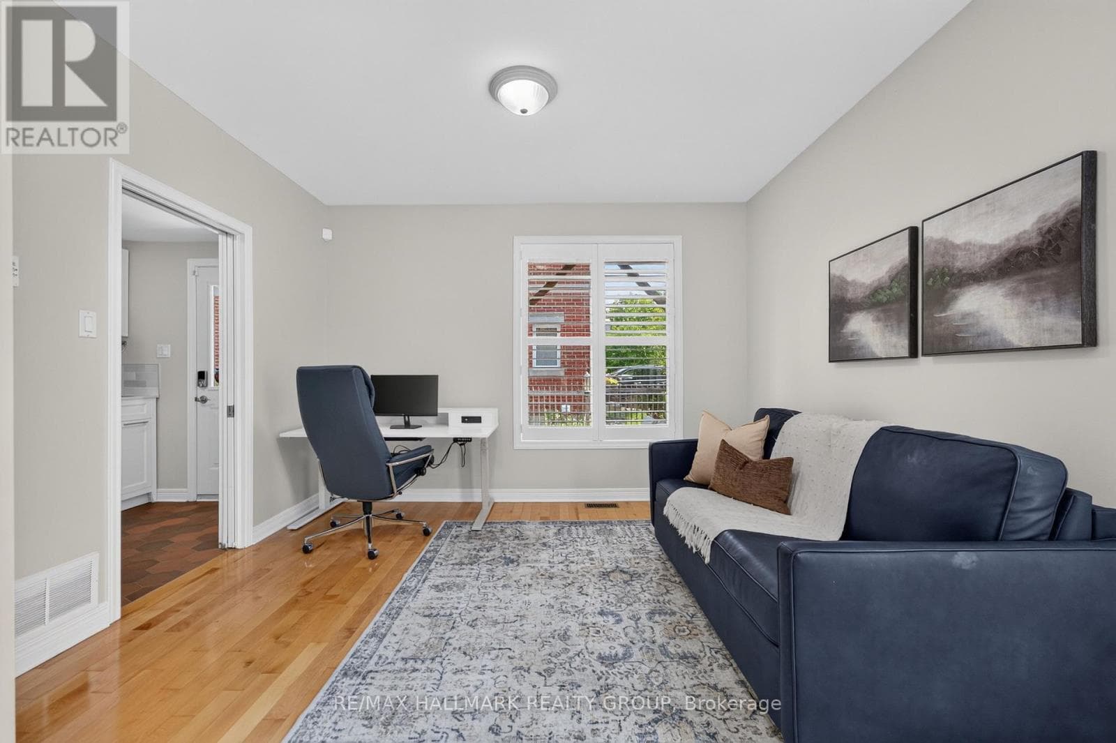 121 WEST VILLAGE PRIVATE — photo 3