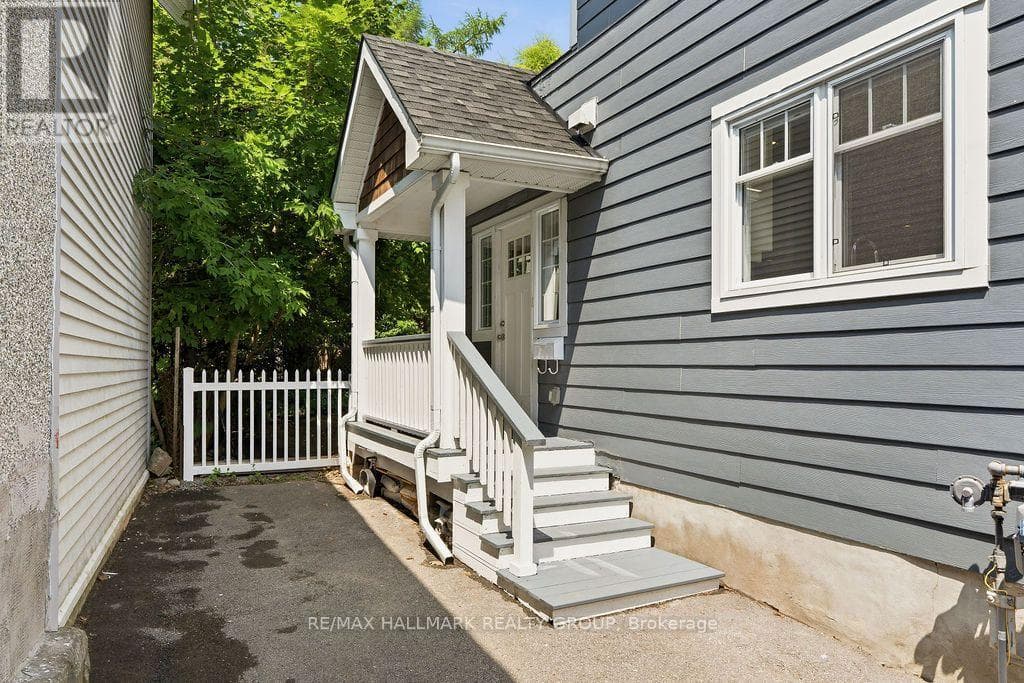 23 NEWTON STREET — photo 3