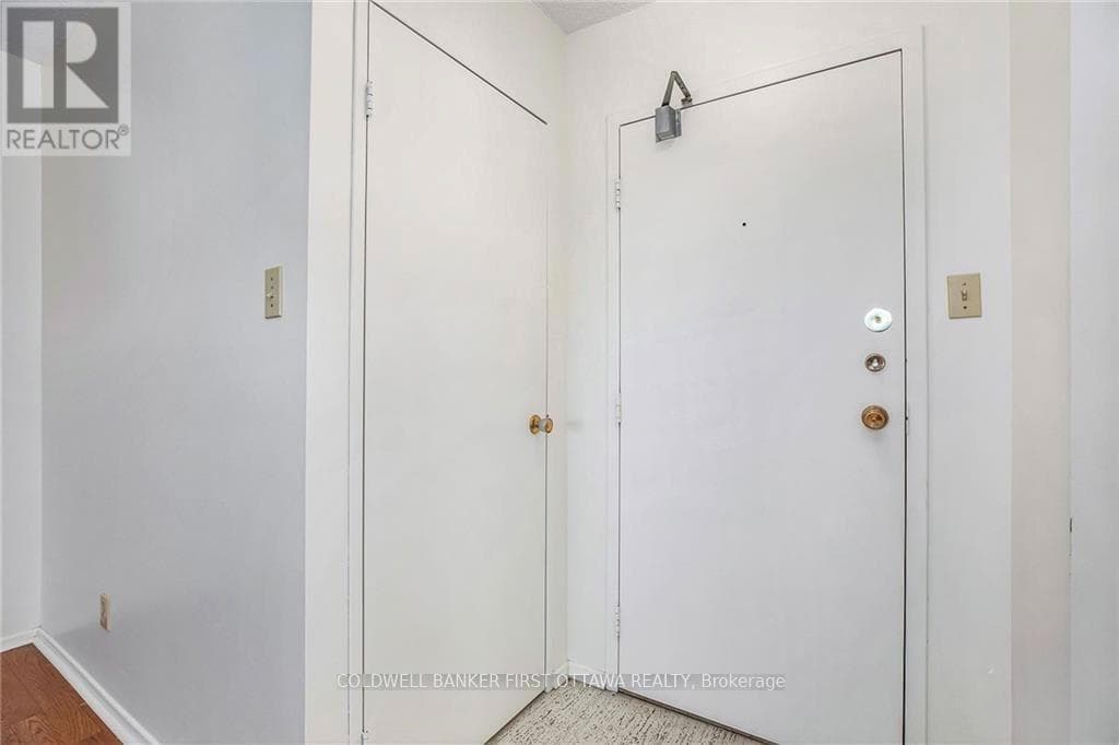 510 - 555 BRITTANY DRIVE — photo 3