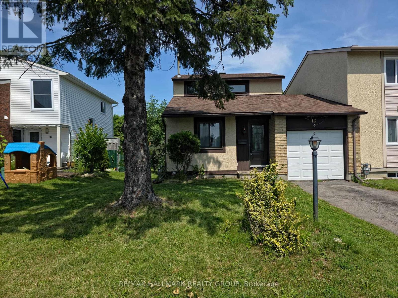 16 TEDWYN DRIVE — photo 1