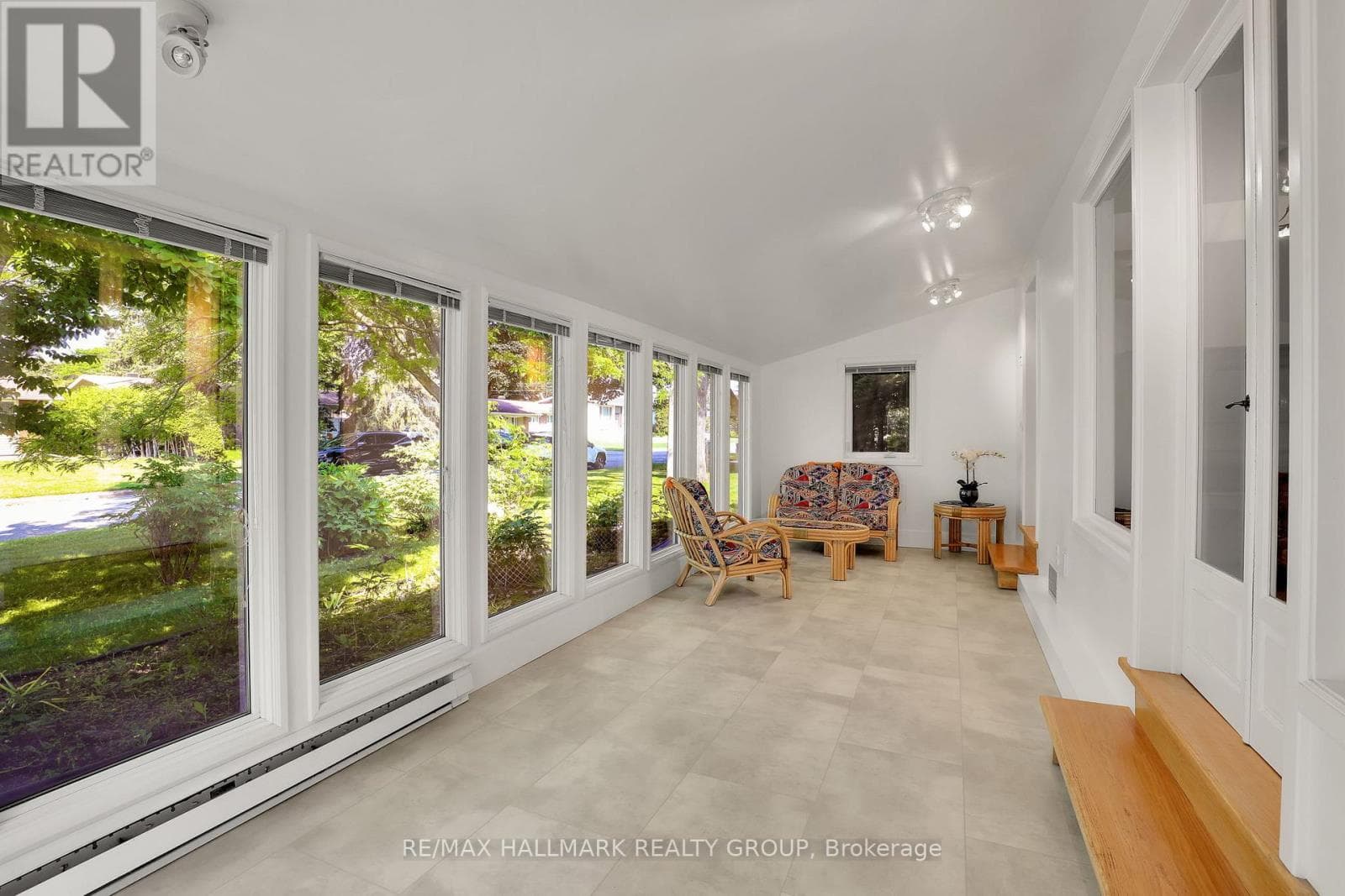 37 LYALL STREET — photo 4