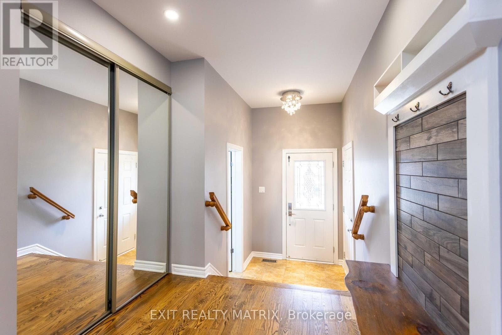 195 TAPLEY PLACE — photo 3