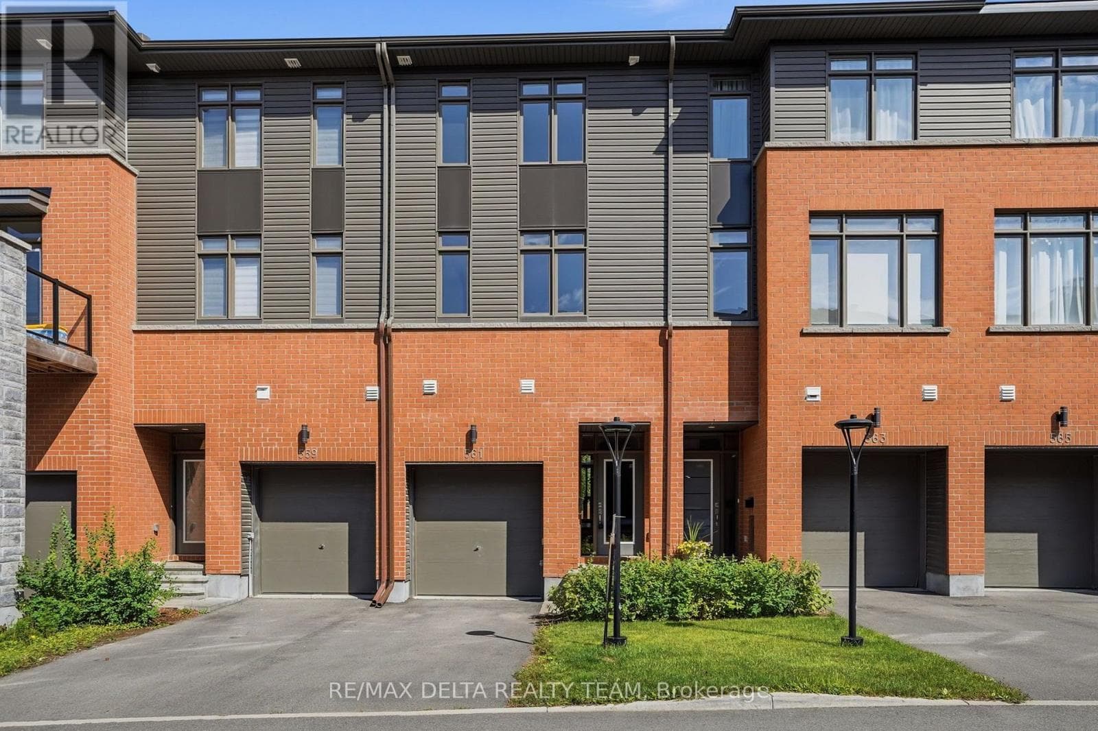 561 HALO PRIVATE — photo 2