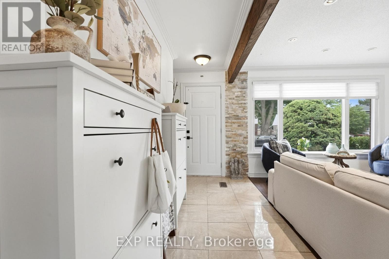 748 WESTON DRIVE — photo 4