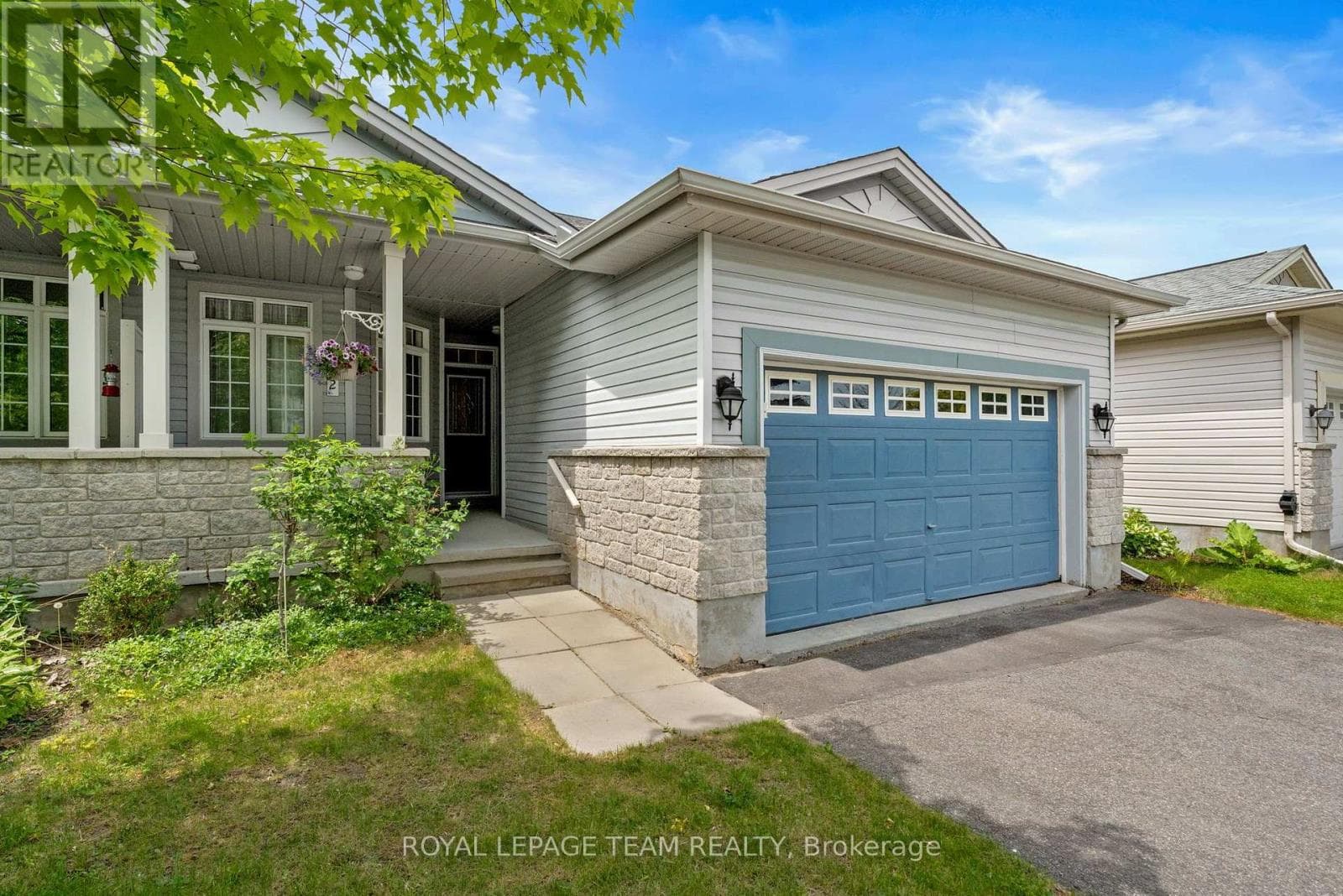 52 VILLAGE WALK PRIVATE — photo 3