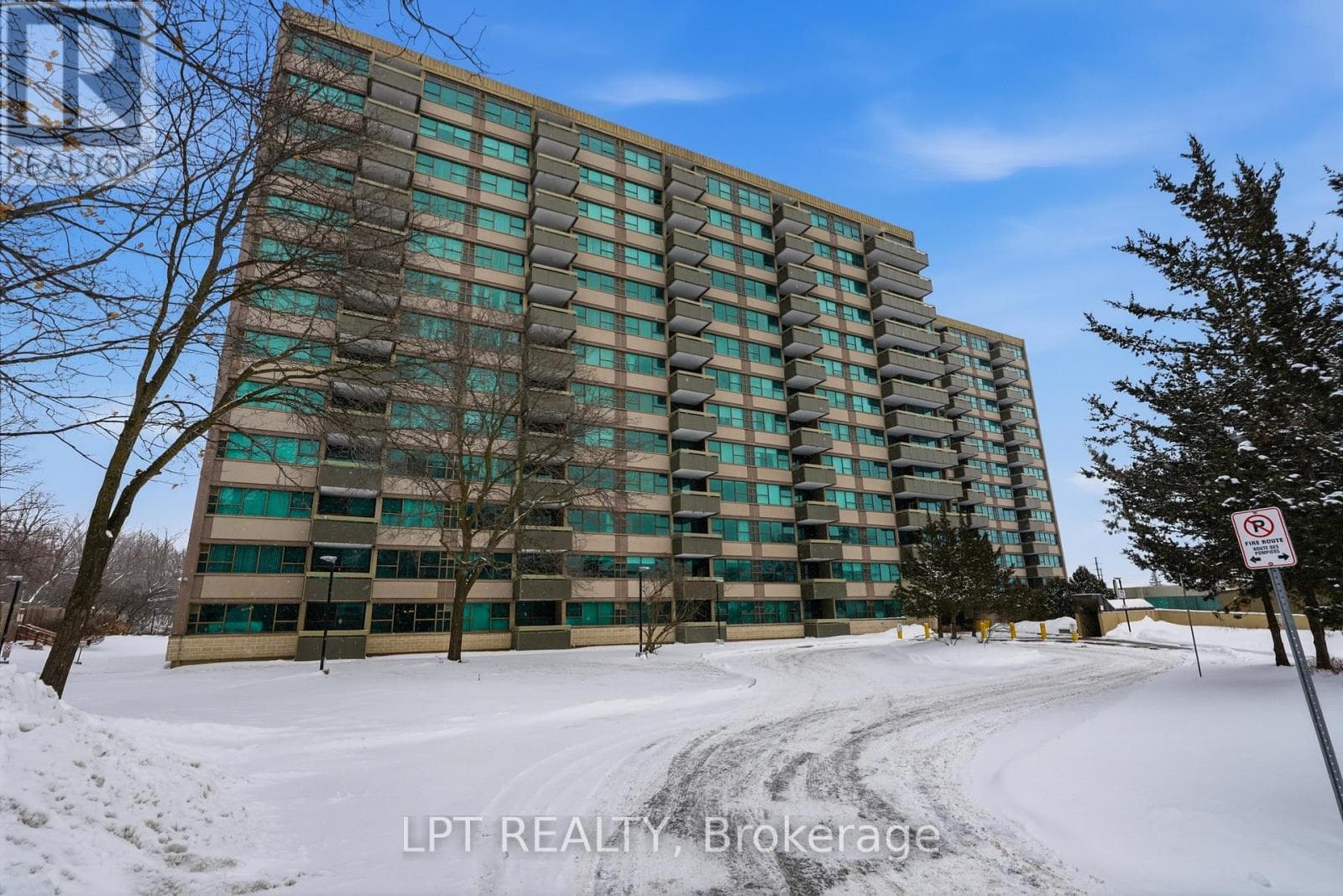 1112 - 555 BRITTANY DRIVE — photo 1