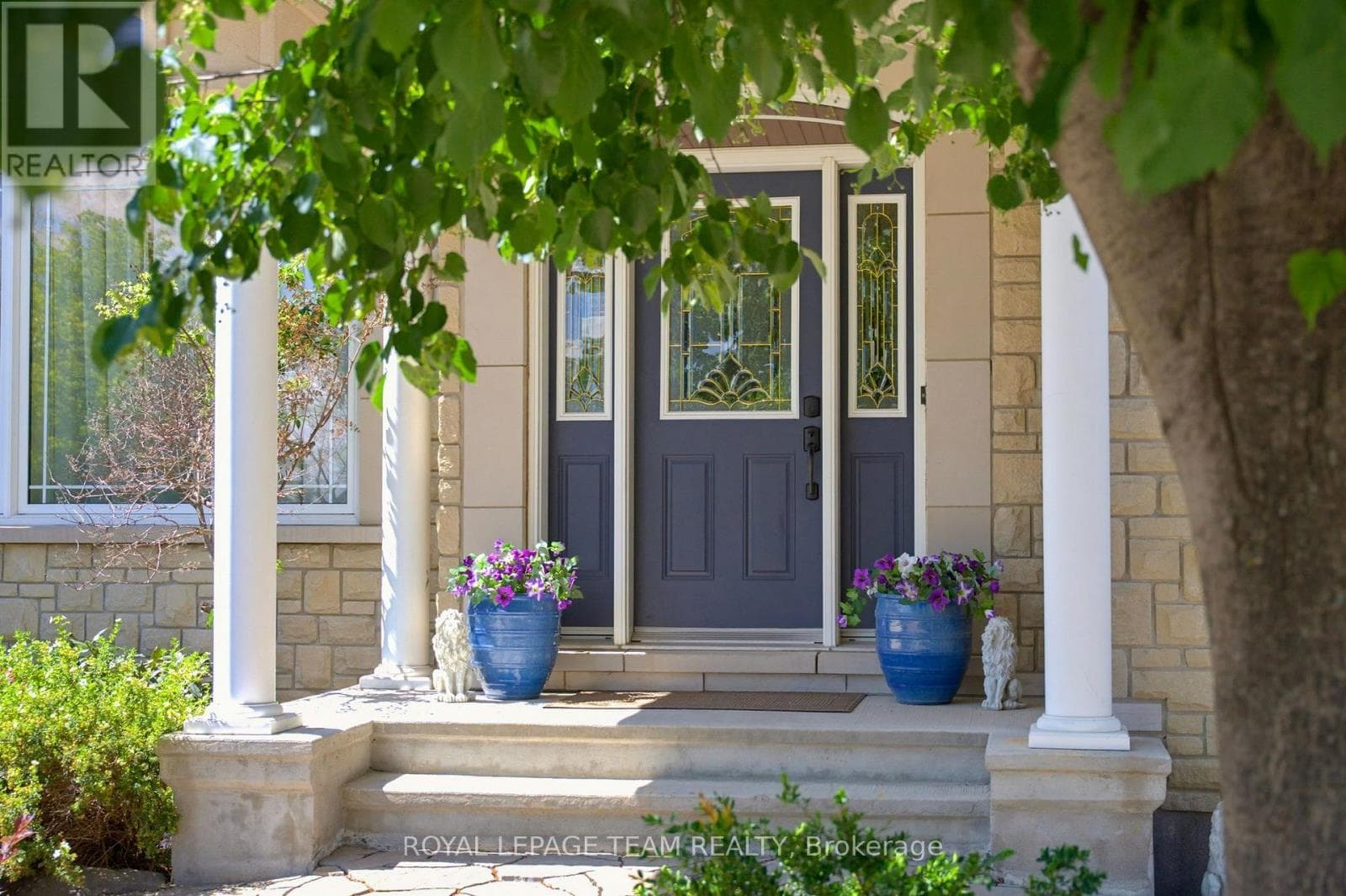 7 TRADEWINDS DRIVE — photo 4