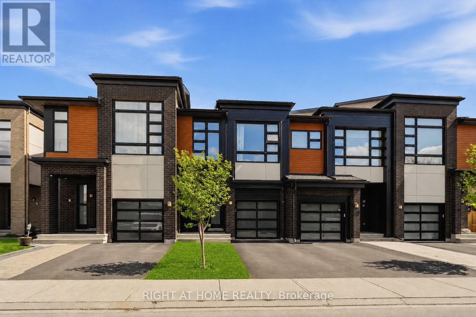 424 MARKDALE TERRACE S — photo 1