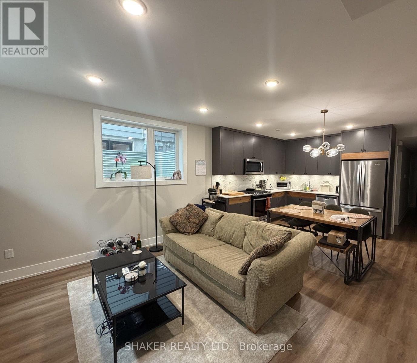 B - 304 ELMGROVE AVENUE — photo 3