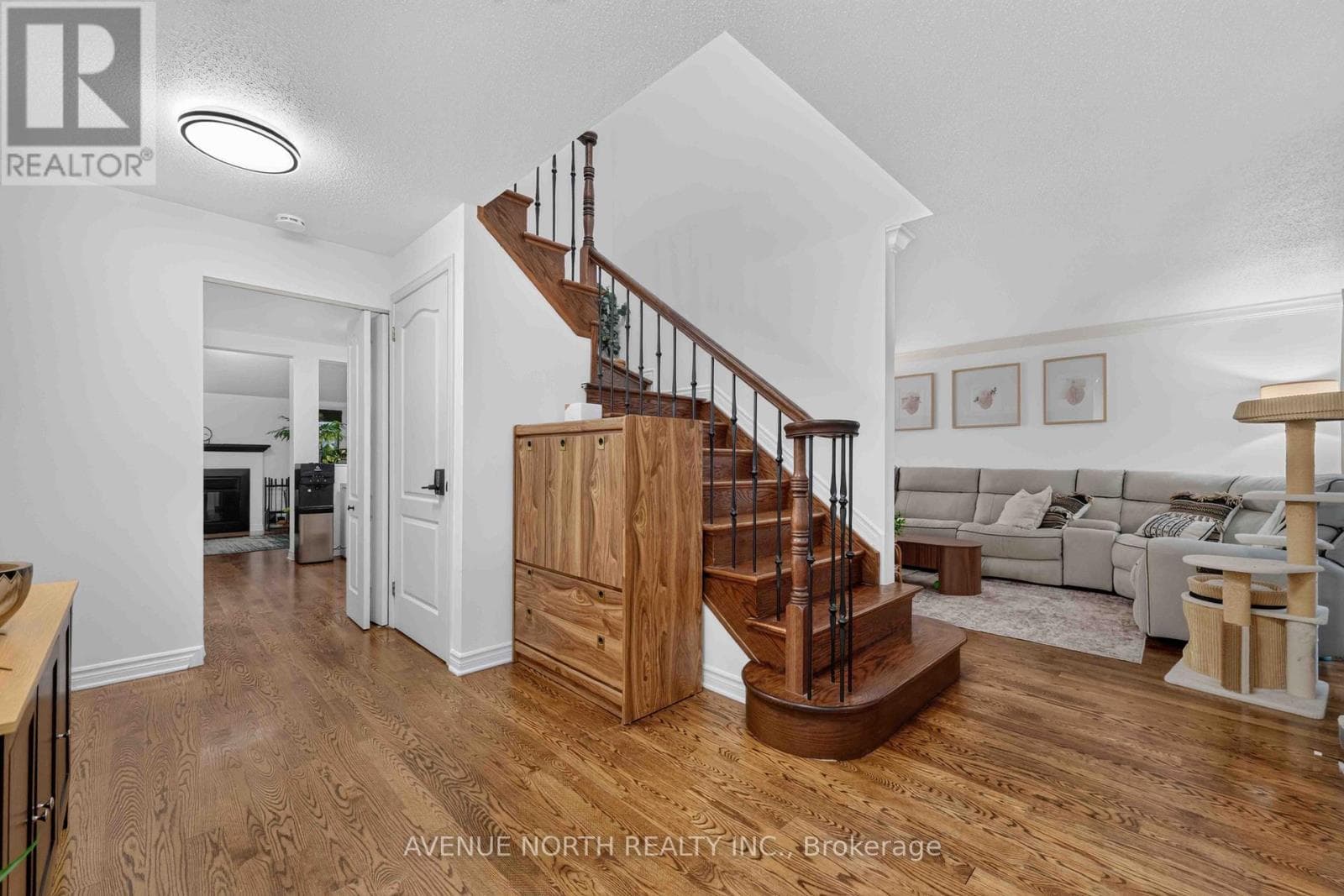 678 THICKET WAY — photo 3