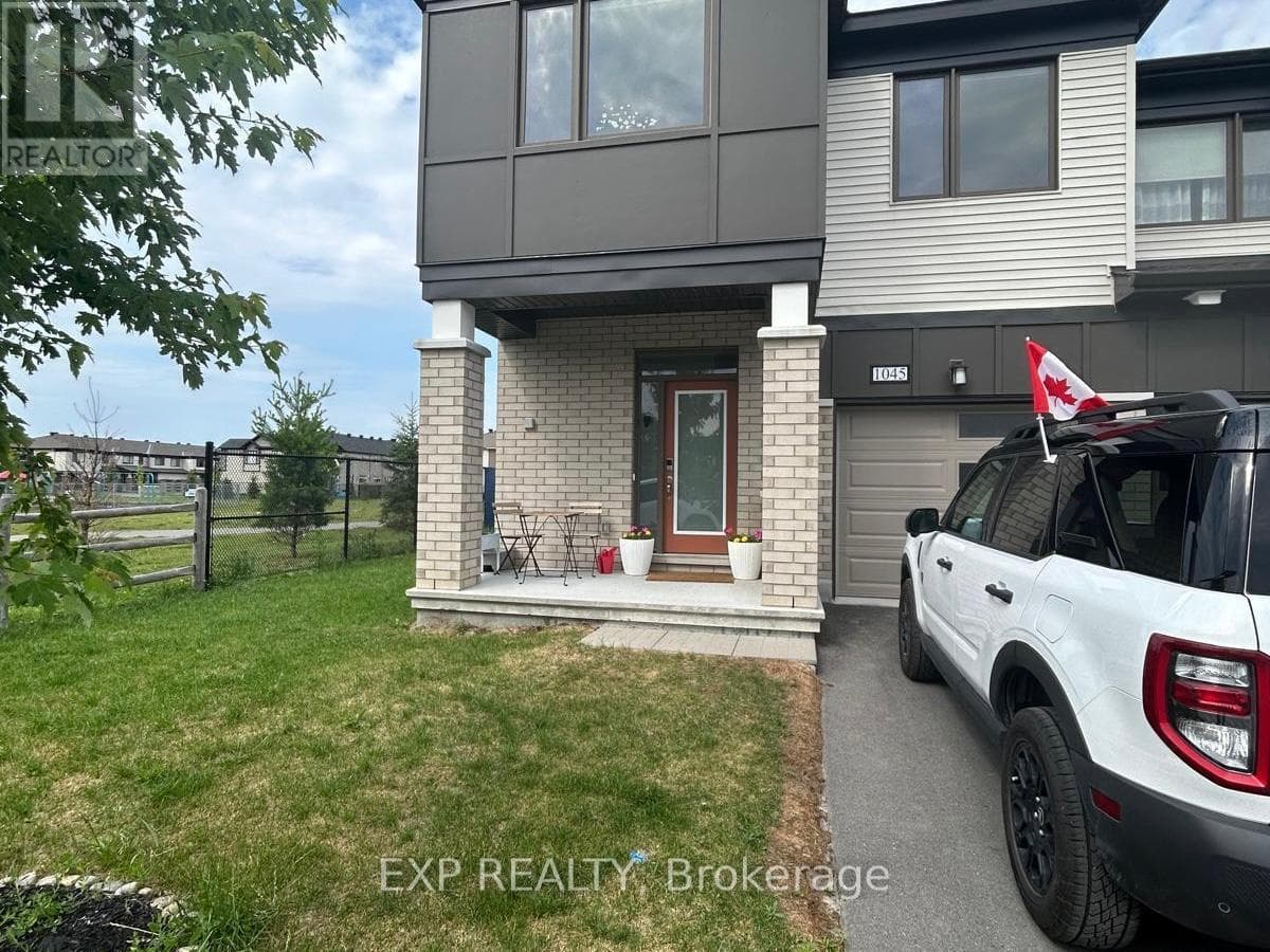 1045 CURRAGLASS WALK — photo 2