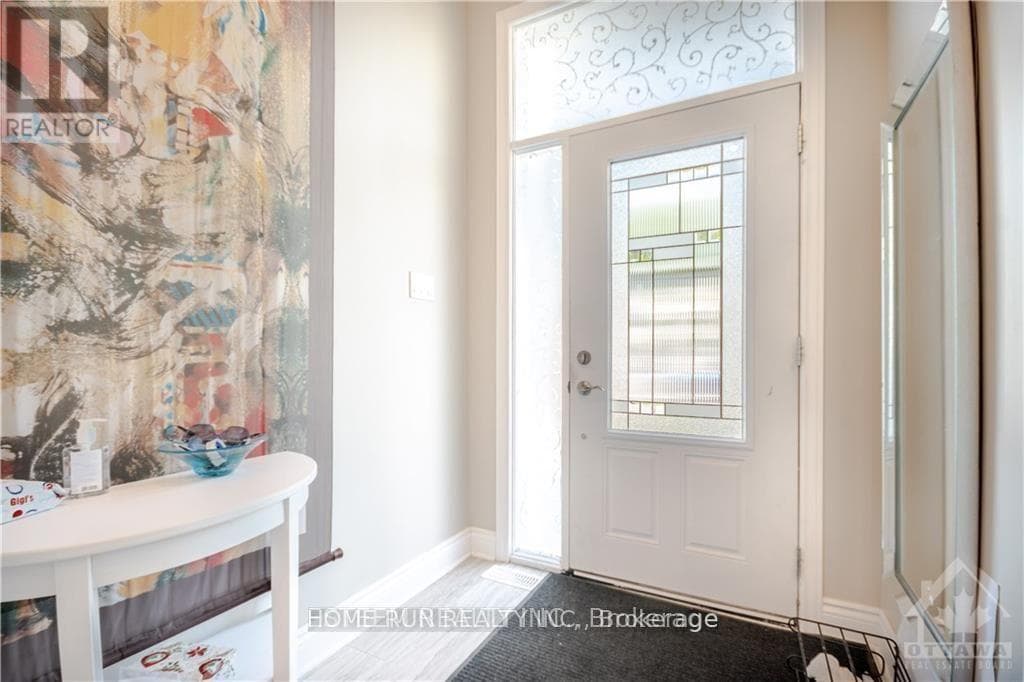 560 MUTUAL STREET — photo 3