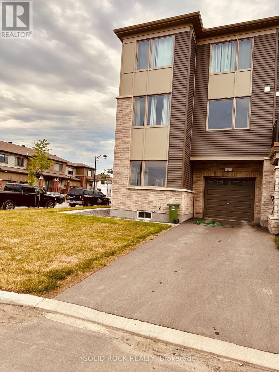 21 STITCH MEWS STREET — photo 3