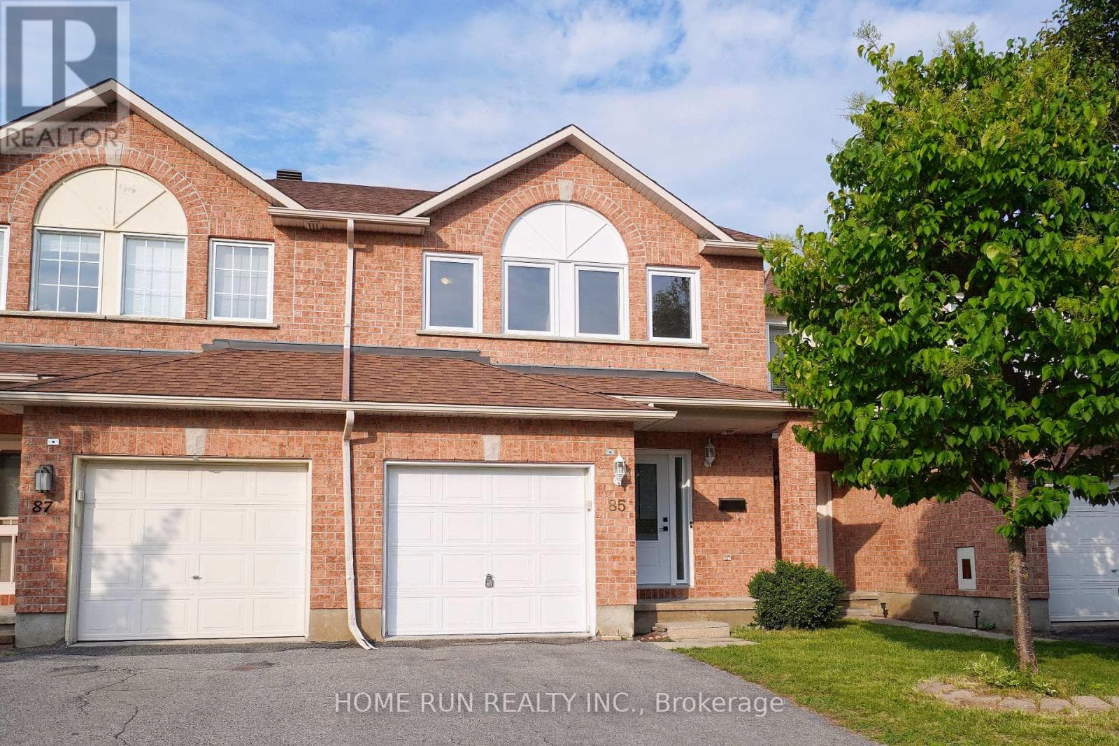 85 PALMADEO DRIVE